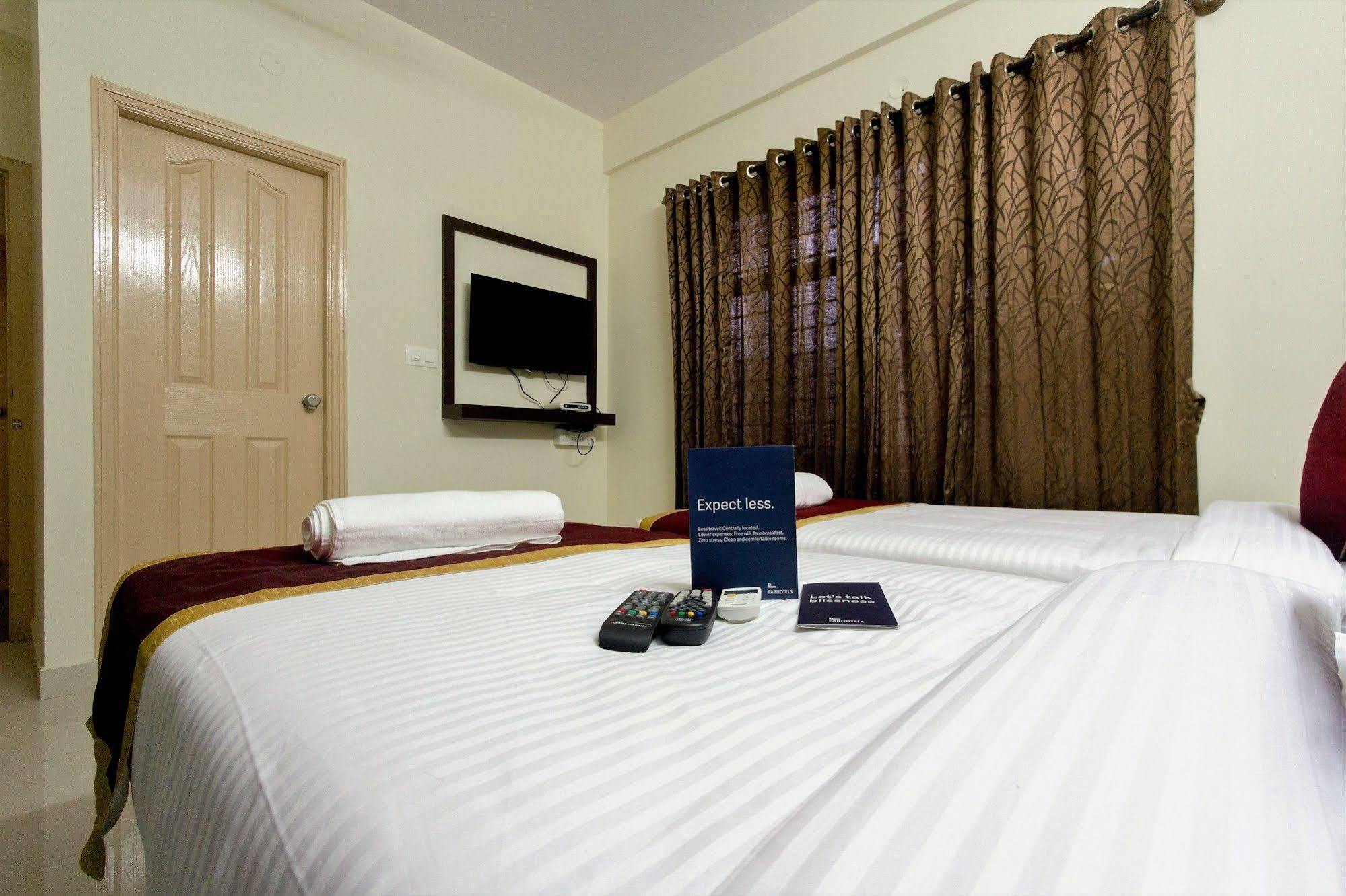 Fabhotel Rms Comforts - Nr Yeshwantpur Railway Station Bangalore Eksteriør billede